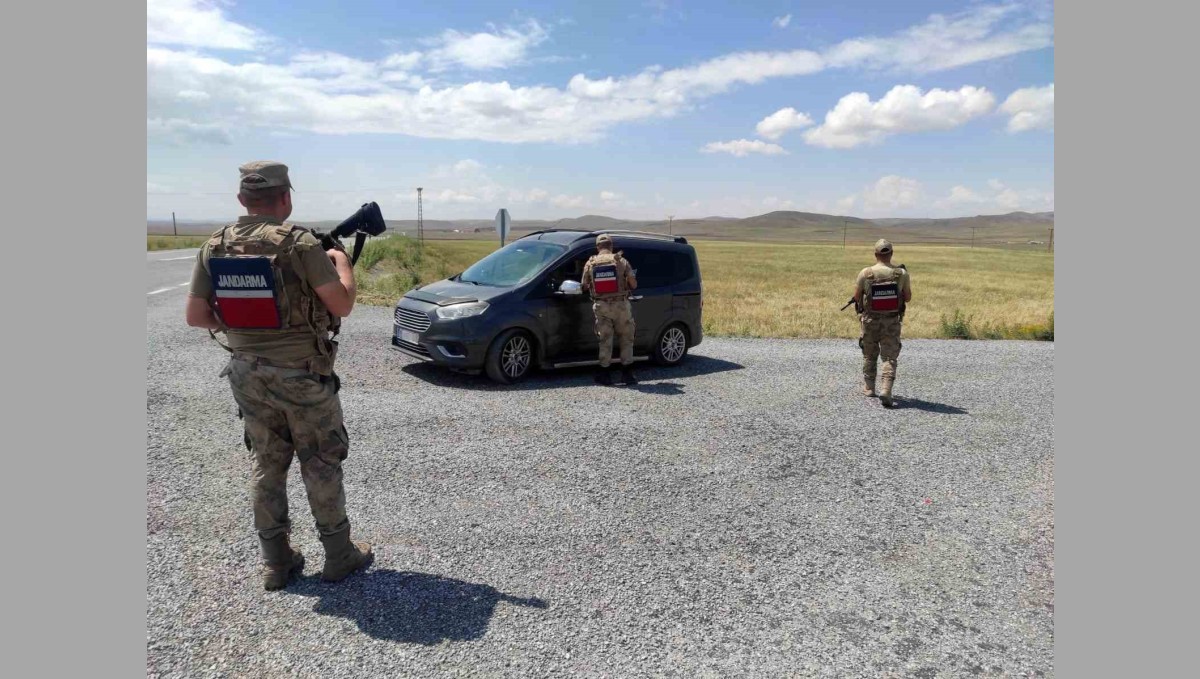 Van'da çeşitli suçlardan 11 kişi tutuklandı