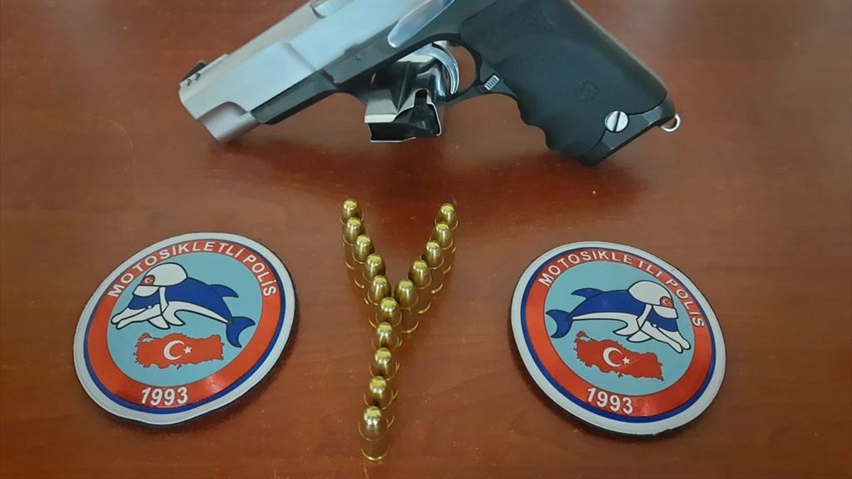 Van'da çeşitli suçlardan aranan 19 kişi tutuklandı