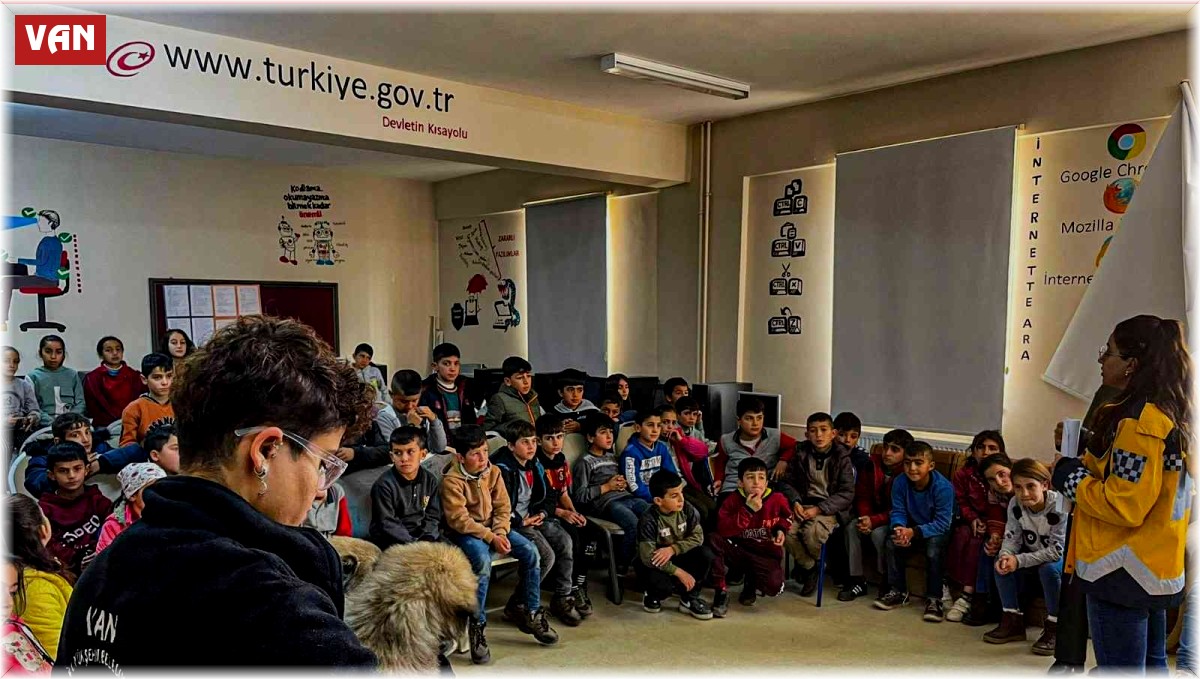 Van'da çocuklara hayvan sevgisi aşılanıyor
