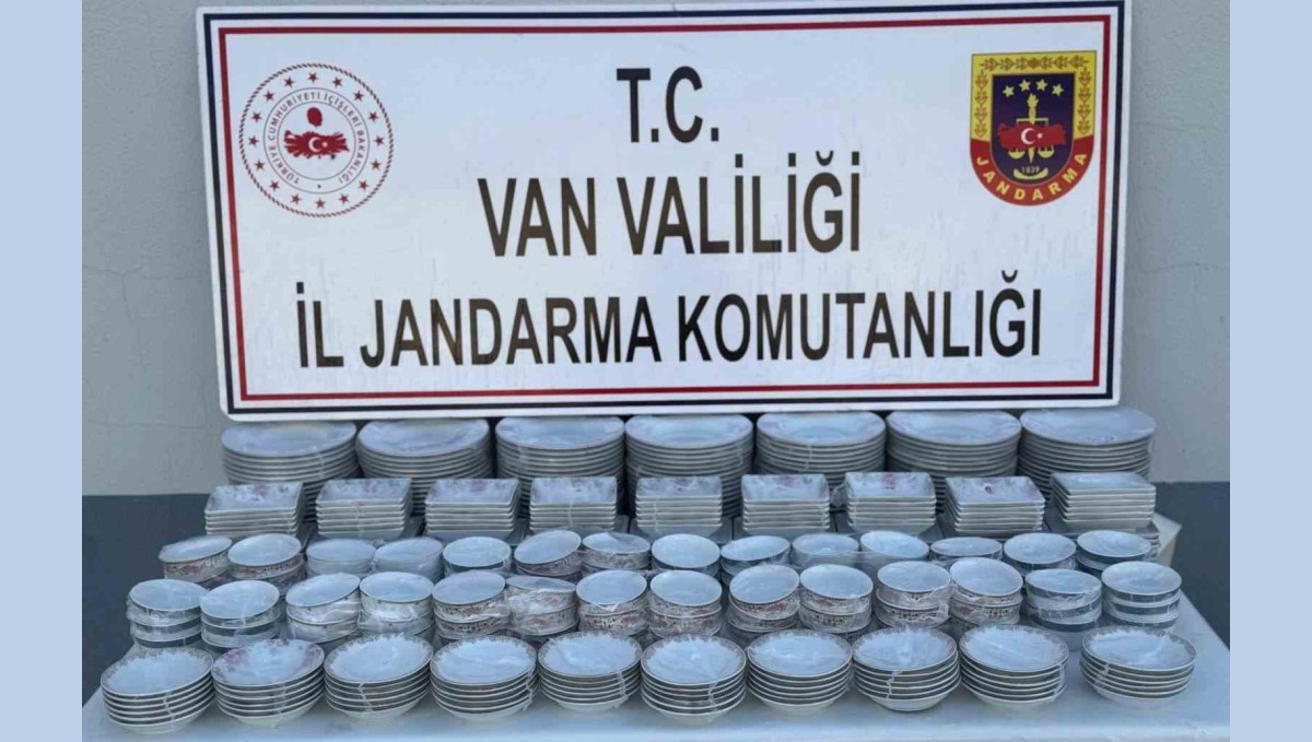 Van'da çok sayıda gümrük kaçağı malzeme ele geçirildi