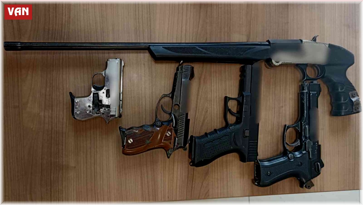 Van'da çok sayıda gümrük kaçağı malzeme ele geçirildi