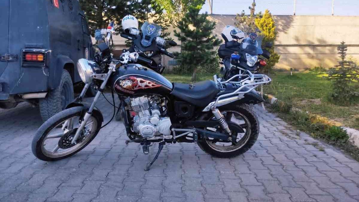 Van'da değişik suçlardan 20 kişi tutuklandı