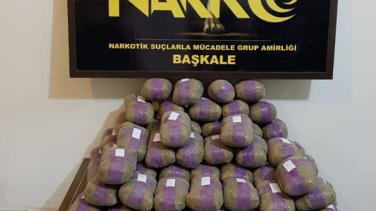 Van'da dere yatağına gizlenmiş 71 kilo 453 gram eroin bulundu