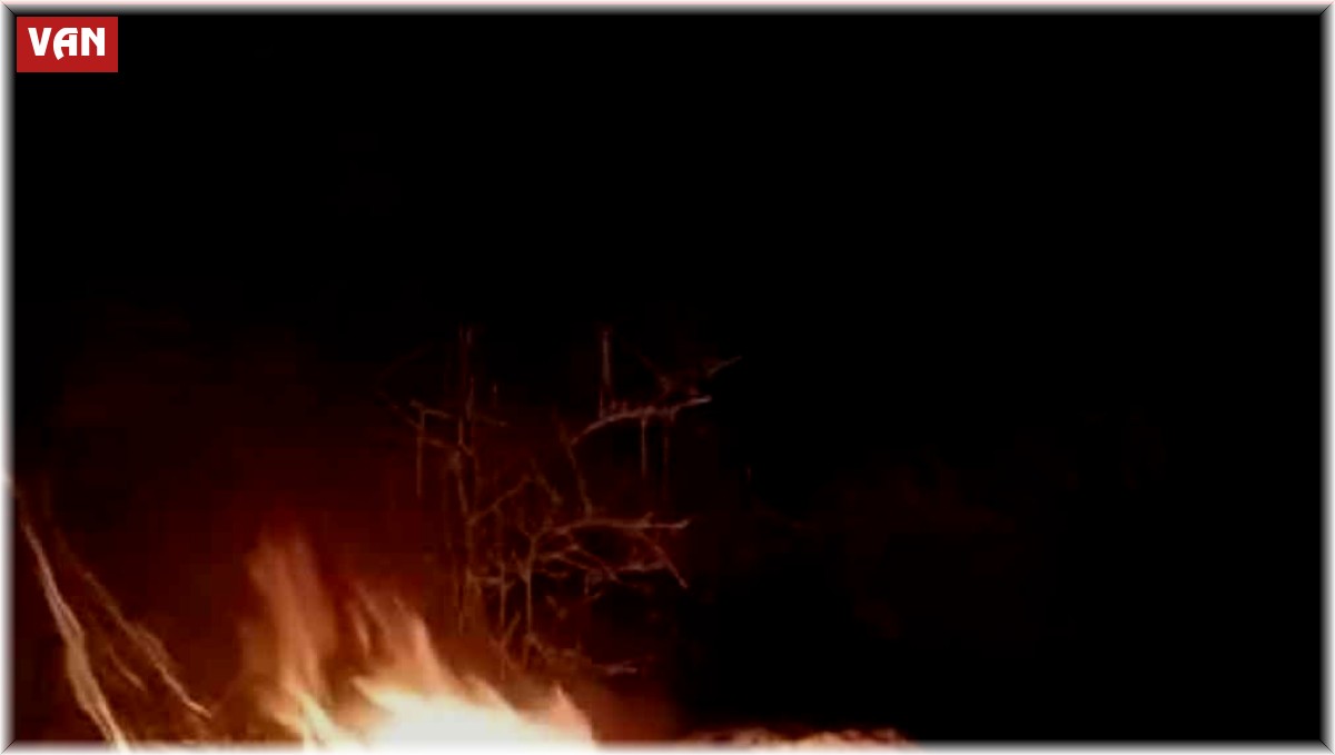 Van'da elektrik trafosu kundaklandı