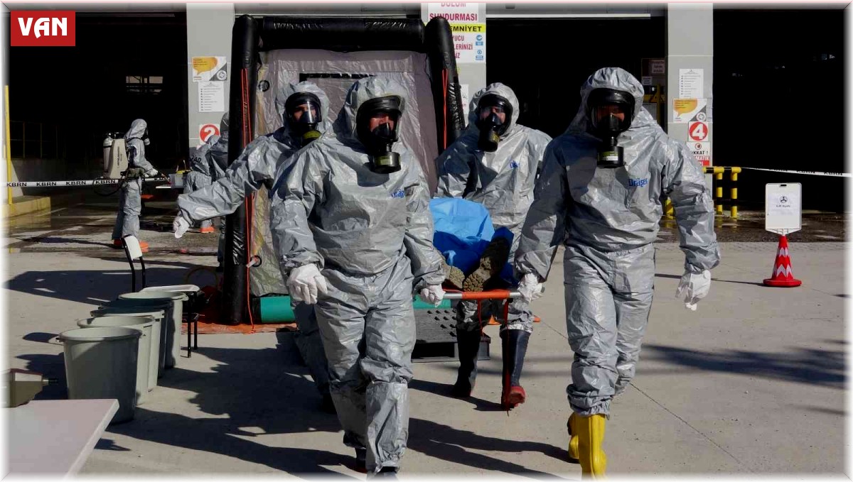 Van'da 'endüstriyel kaza' tatbikatı nefes kesti