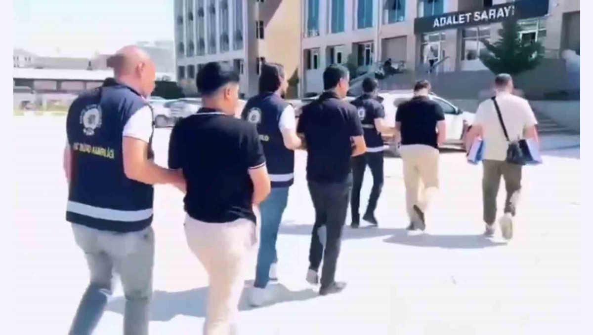 Van'da fuhuş operasyonu: 5 tutuklama