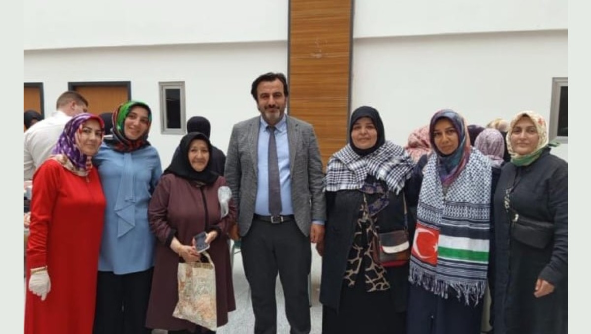 Van'da Gazze için hayır çarşısı düzenlendi