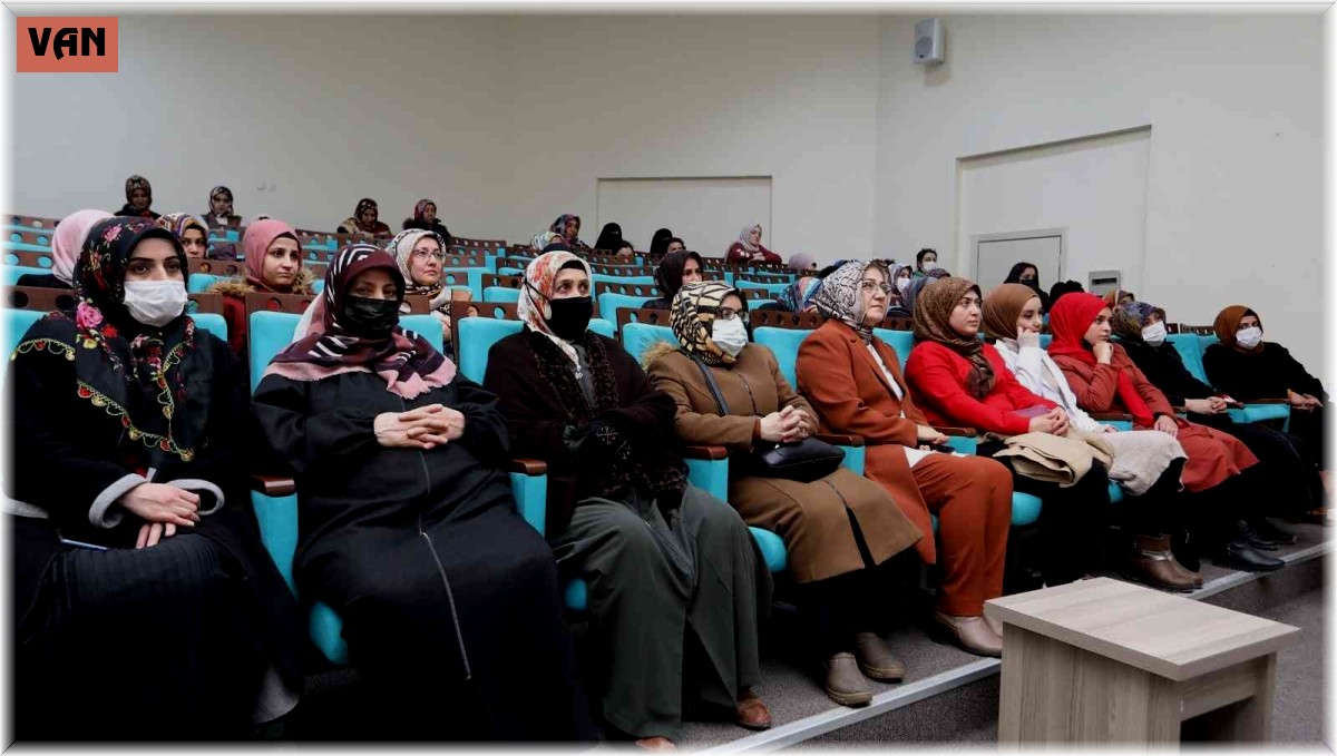 Van'da 'Gönülden Gönüle Dost Sohbetleri' devam ediyor