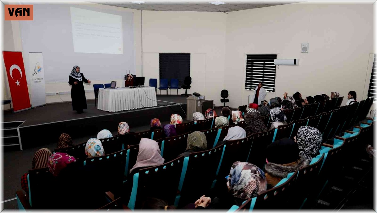 Van'da 'Gönülden Gönüle Dost Sohbetleri' devam ediyor