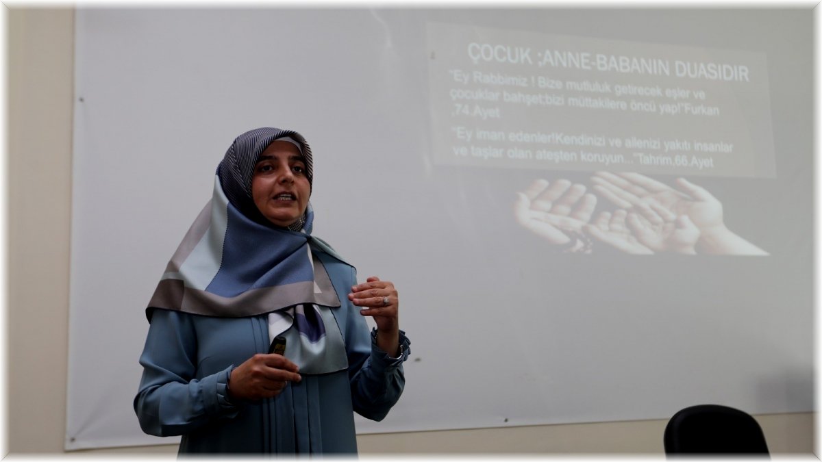 Van'da 'Gönülden gönüle dost sohbetleri' devam ediyor