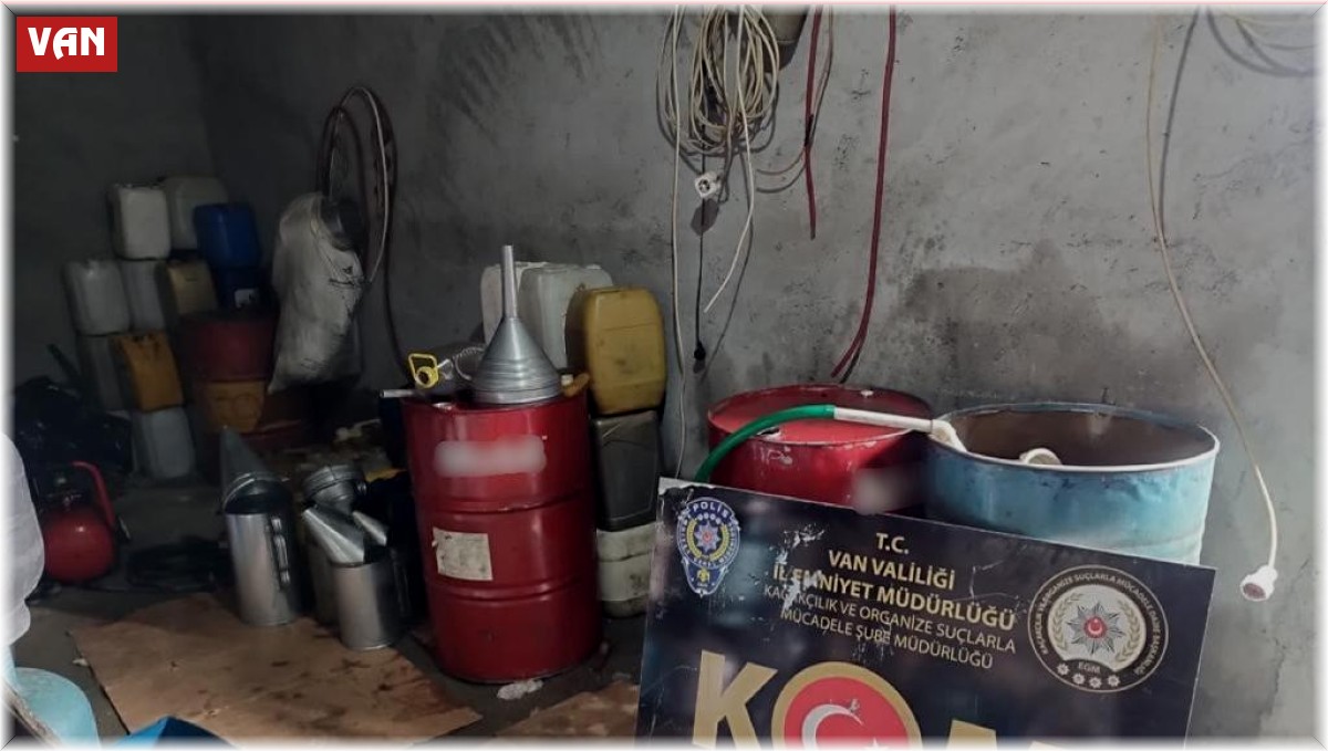 Van'da gümrük kaçağı malzemeler ele geçirildi