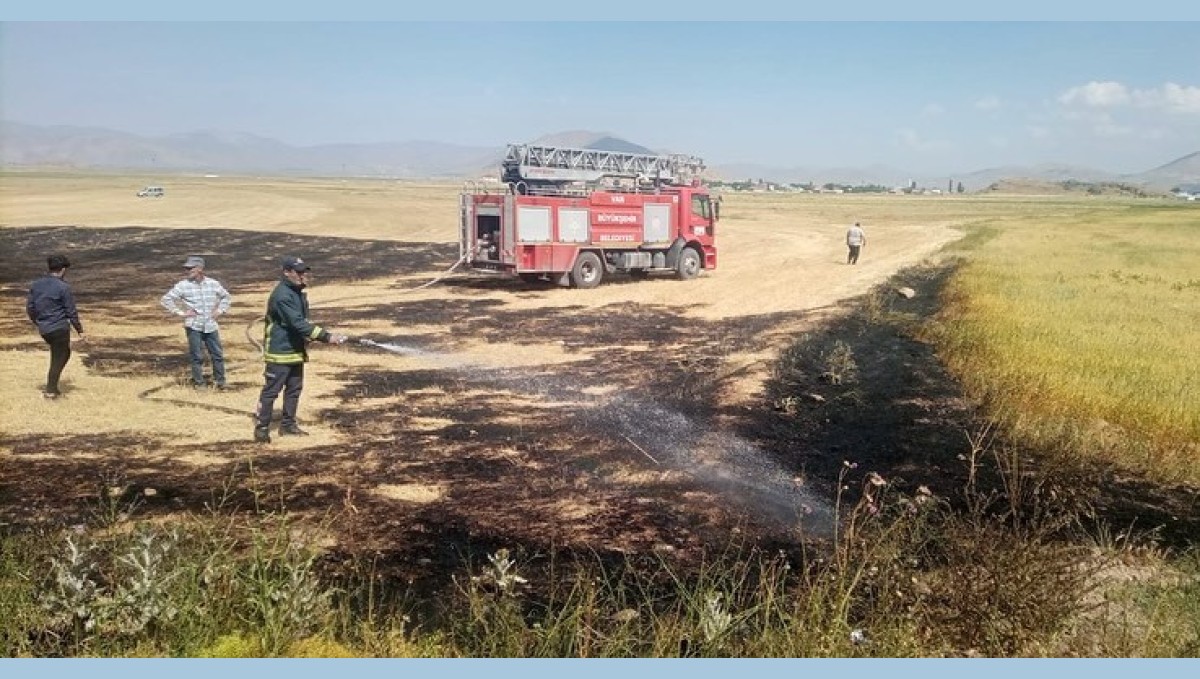 Van'da hafta sonu 18 yangına müdahale edildi