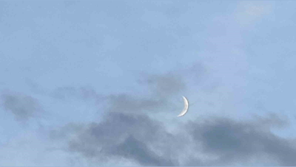 Van'da hilal kartpostallık görüntüler oluşturdu