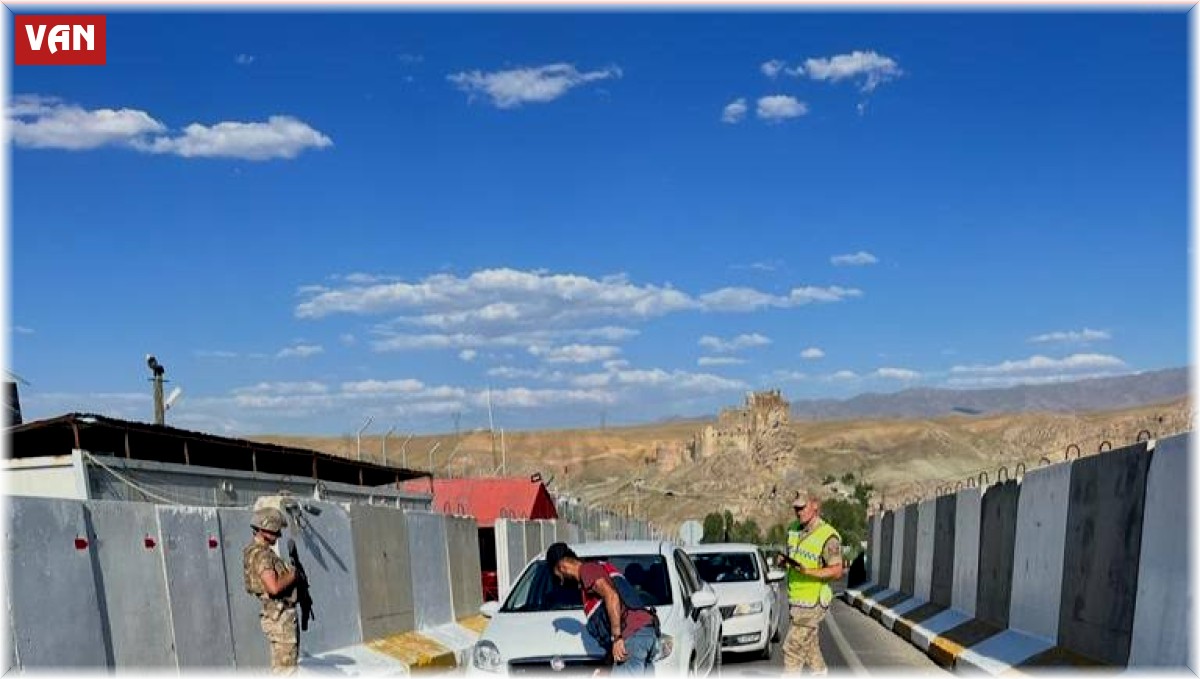 Van'da "Huzurlu Sokaklar Uygulaması" yapıldı