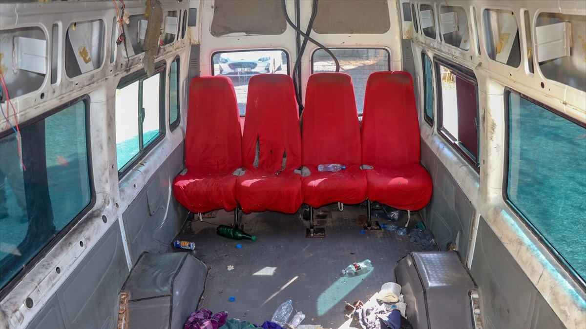 Van'da içinde 72 sığınmacının bulunduğu minibüsün koltuklarının söküldüğü anlaşıldı