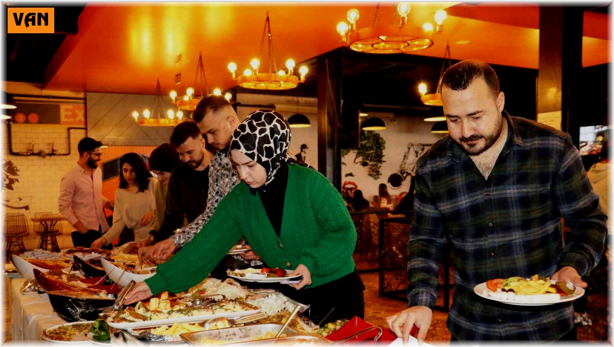 Van'da ihtiyaç sahibi aileler yararına kahvaltı