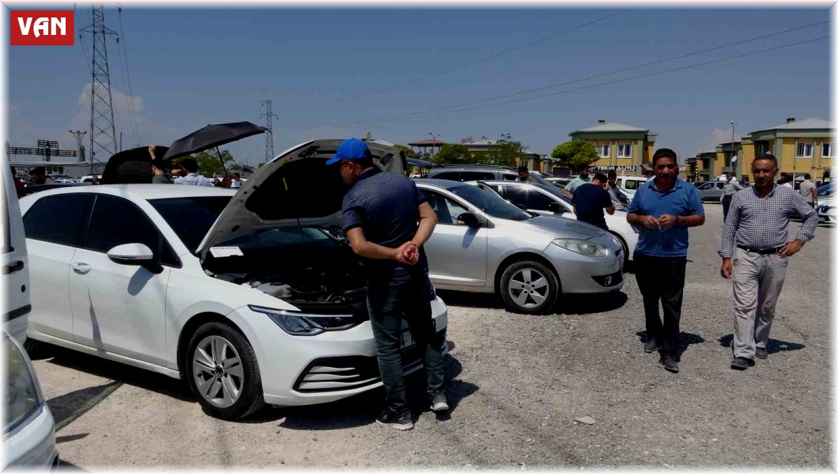 Van'da ikinci el araca bakan çok alan yok