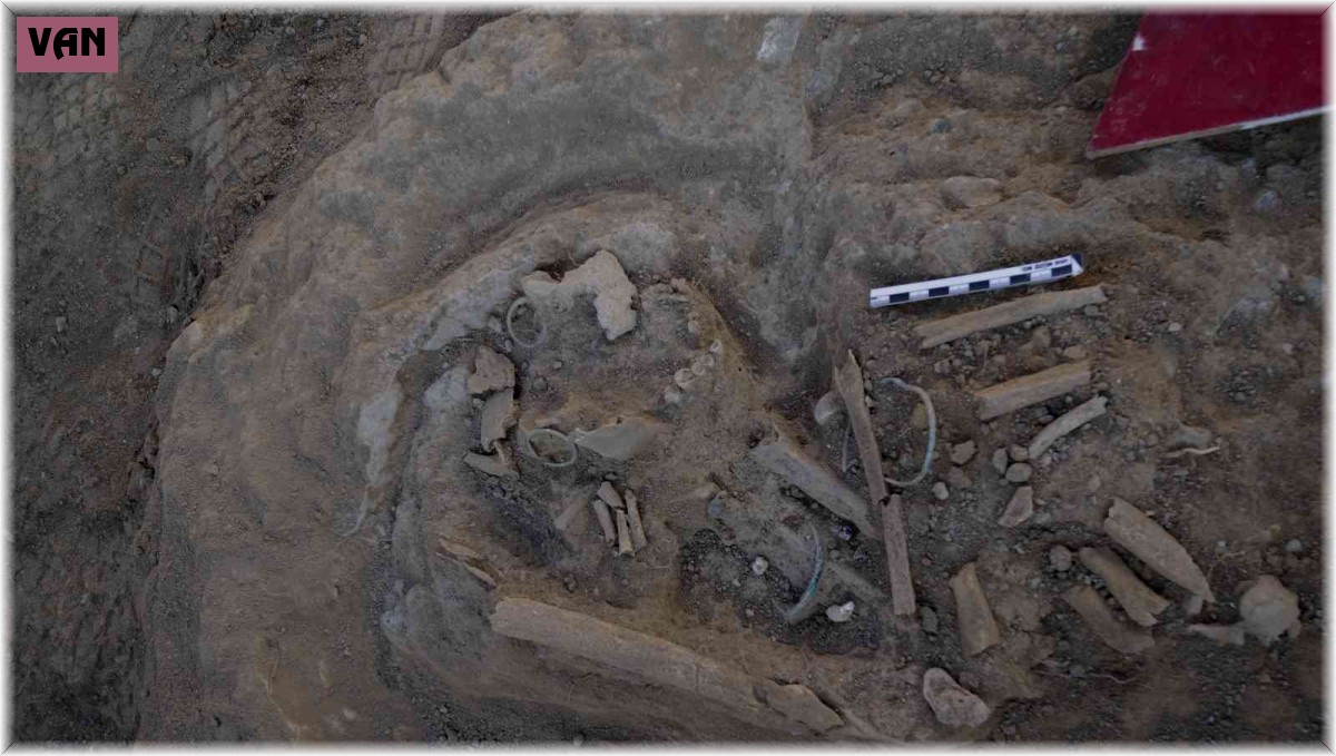 Van'da ilk kez Pers İmparatorluğu'na ait mezar bulundu