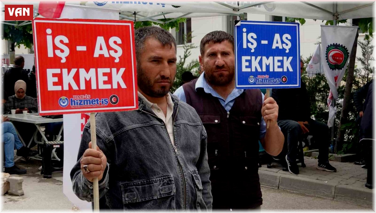 Van'da işten çıkarılan işçilerin oturma eylemi devam ediyor
