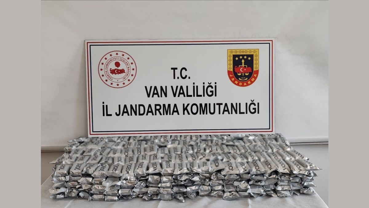 Van'da kaçak sigara operasyonu