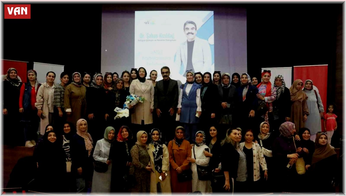 Van'da kadınlara aile içi iletişim semineri