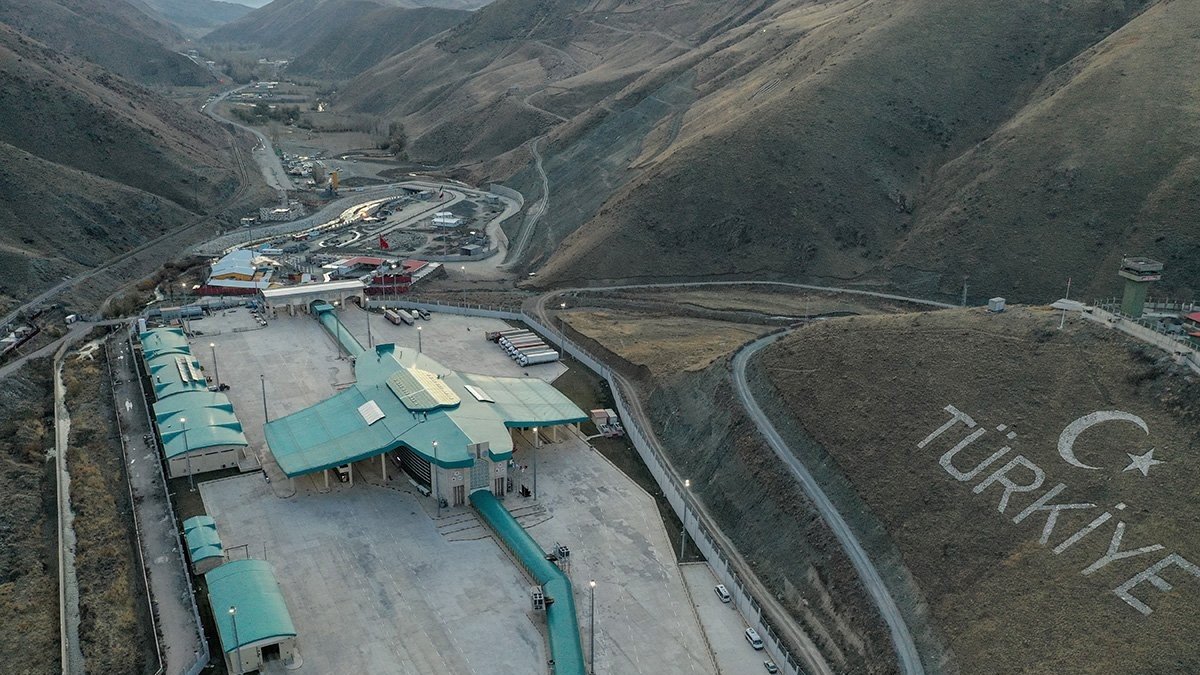 Van'da 'Kapıköy Gümrük Kapısı' müjdesi