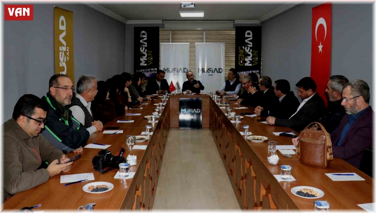 Van'da 'Kariyer Planlama ve İngiltere'de Eğitim' semineri