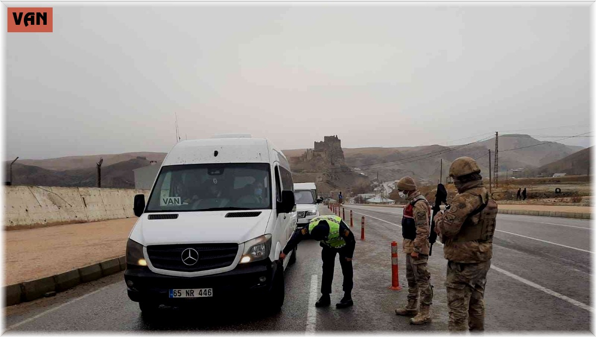 Van'da kış lastiği denetimi