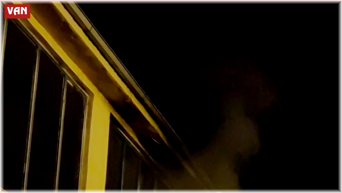 Van'da korkutan yangın