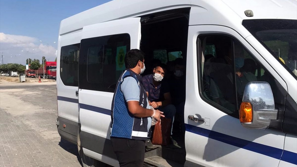 Van'da Kovid-19 tedbirlerine uymayan 74 toplu taşıma aracına 30 bin lira ceza