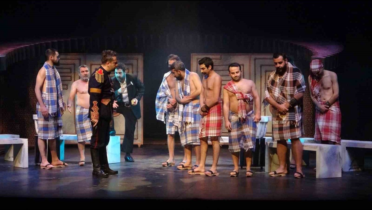 Van'da 'Külhanbeyi' oyununa ilgi büyük