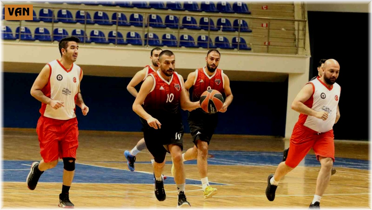 Van'da 'Kurumlar Arası Basketbol Turnuvası' devam ediyor