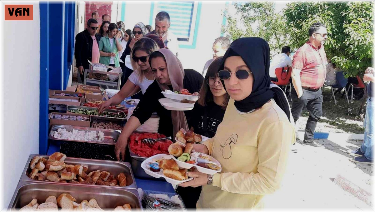 Van'da LGS öncesi 'Dünya kahvaltı günü' etkinliği