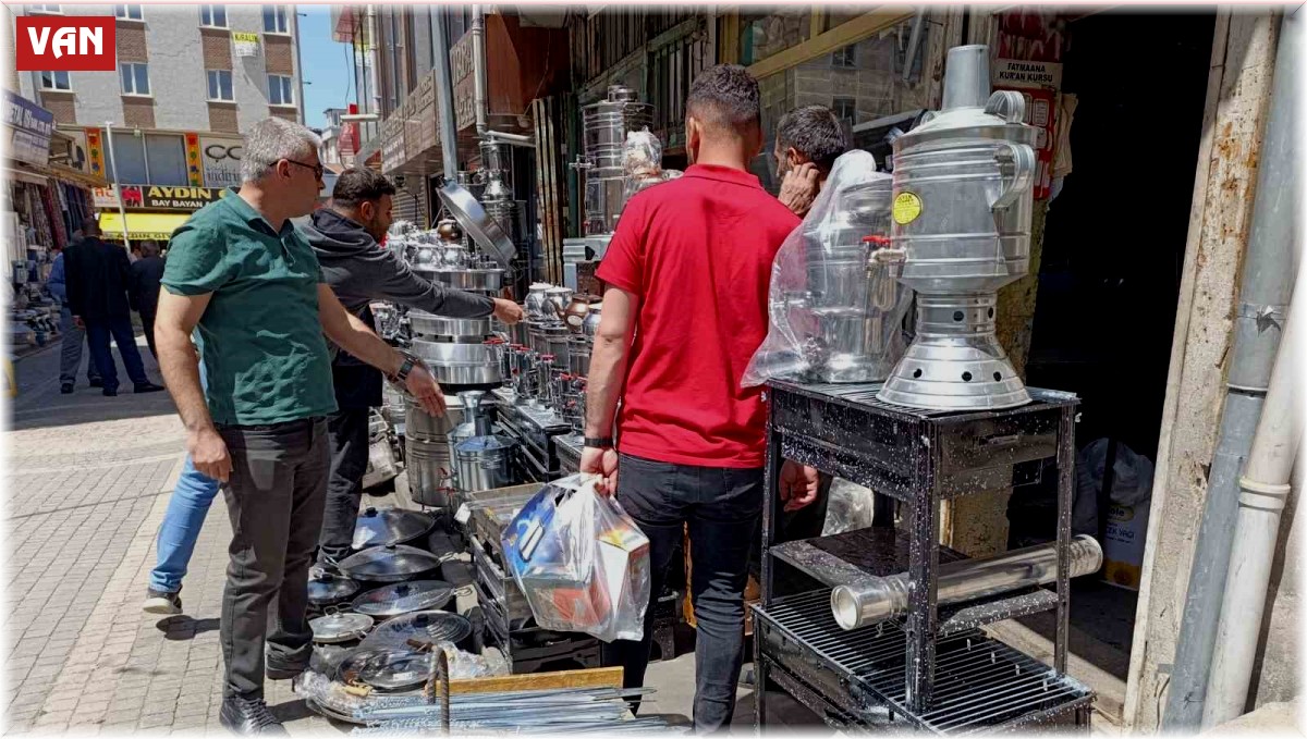 Van'da mangal ve semaver satışları arttı