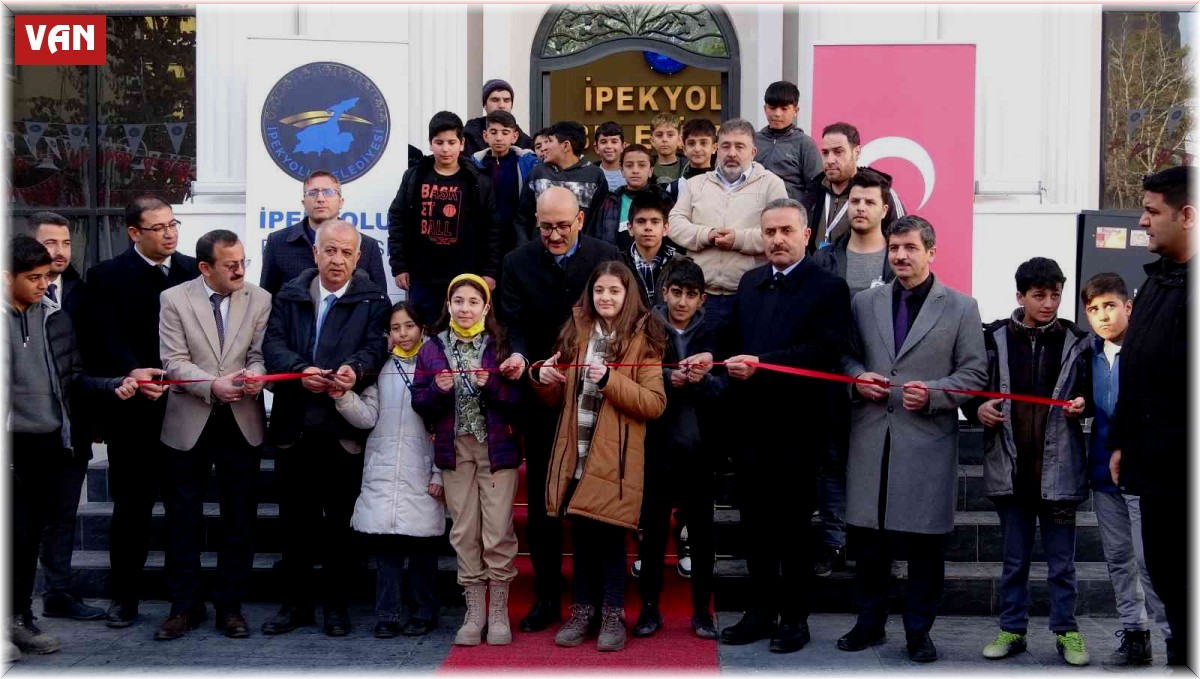 Van'da merakla beklenen bilim şenliği başladı