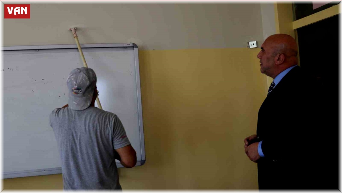 Van'da okullar eğitim öğretim yılına hazırlanıyor