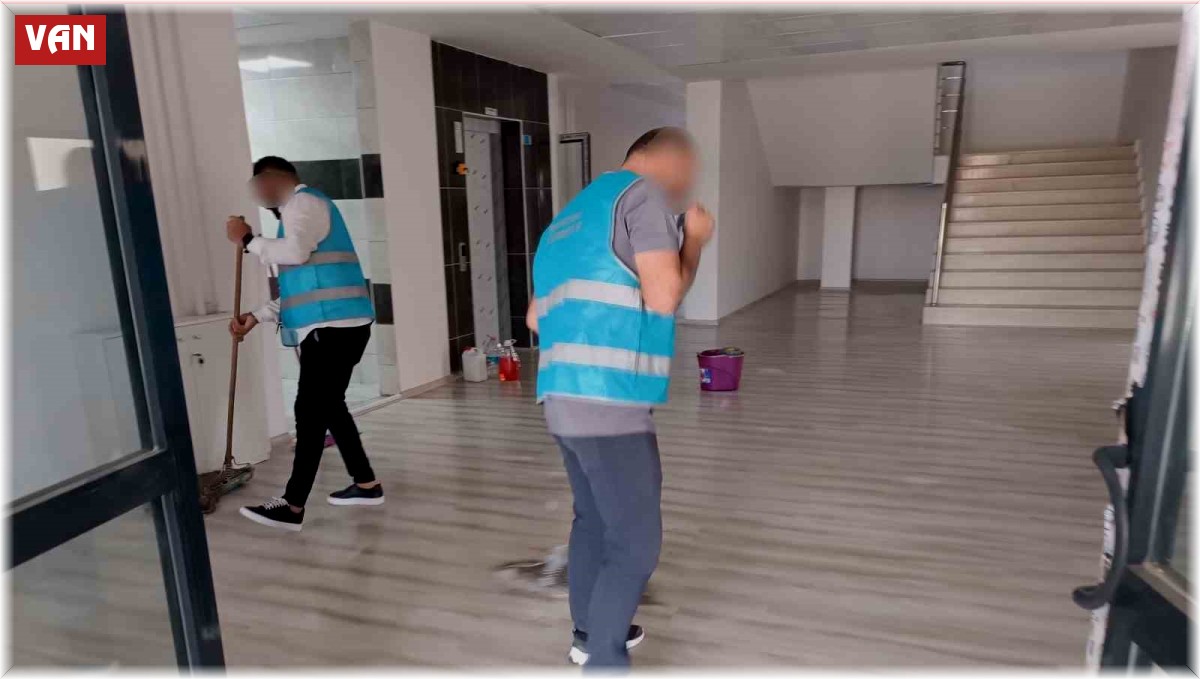 Van'da okullar hükümlülerin dokunuşuyla güzelleşti