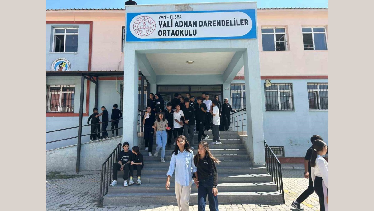 Van'da okullarda 'zilsiz ders' dönemi başladı