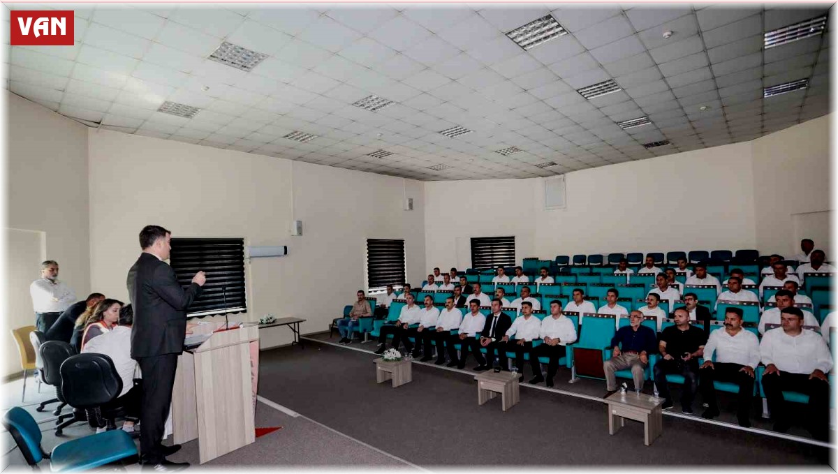 Van'da otobüs şoförlerine iş sağlığı ve güvenliği eğitimi verildi