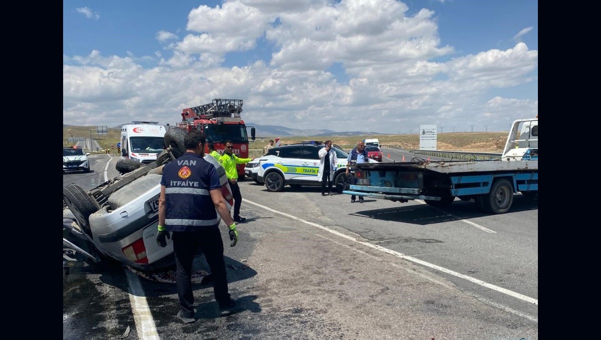 Van'da otomobil takla attı: 1 ölü, 3 yaralı