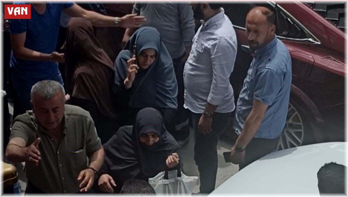 Van'da otomobilin çarptığı çocuk hastaneye kaldırıldı