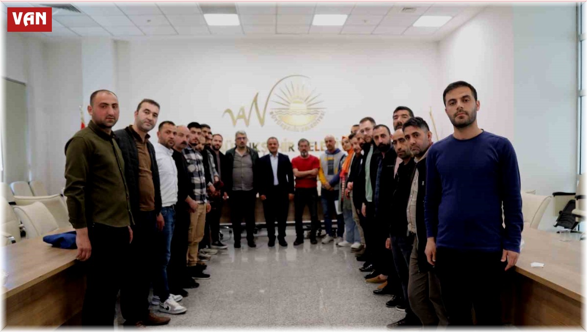 Van'da pet-shop işletmecilerine sertifika verildi