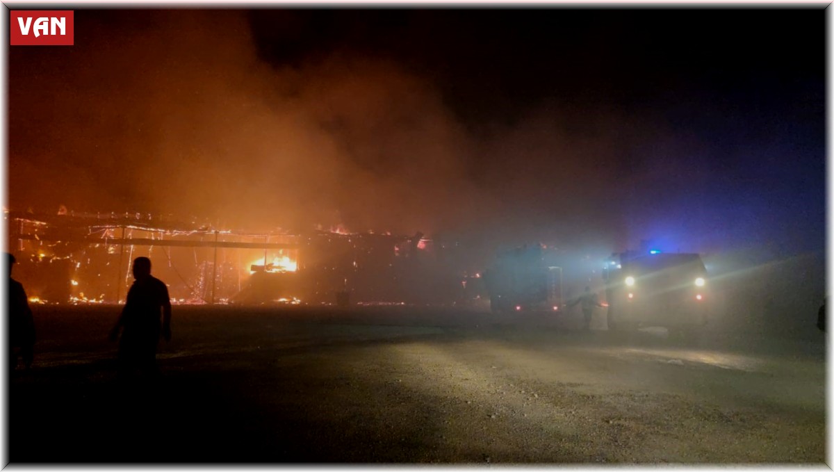 Van'da saman pazarında korkutan yangın