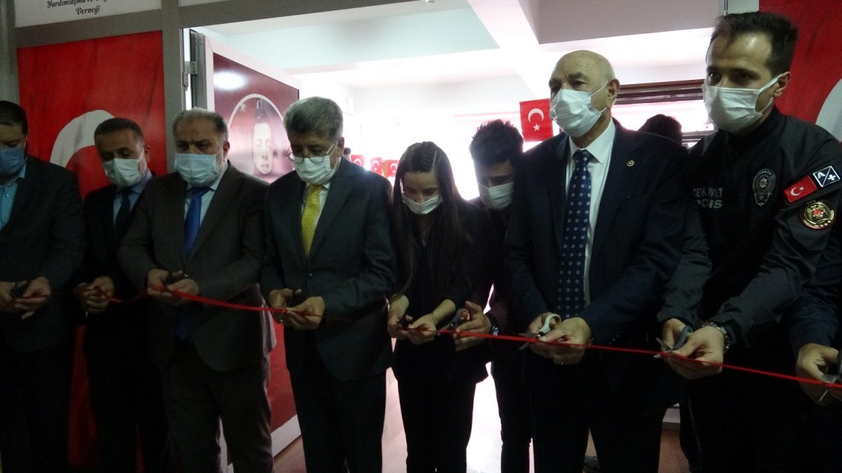 Van'da şehit polisin adı kütüphanede yaşatılacak