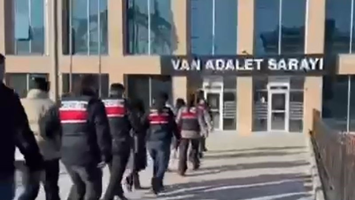 Van'da siber operasyon: 11 gözaltı