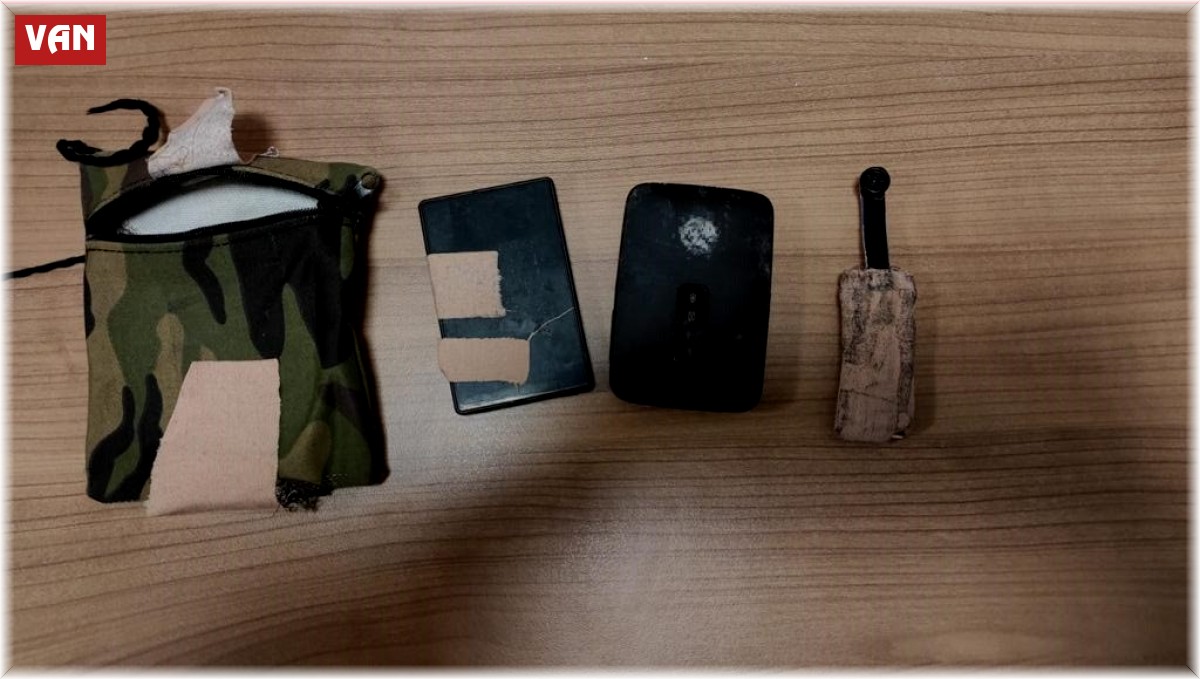Van'da silah, kaçak malzeme, fişek ve kopya düzeneği ele geçirildi