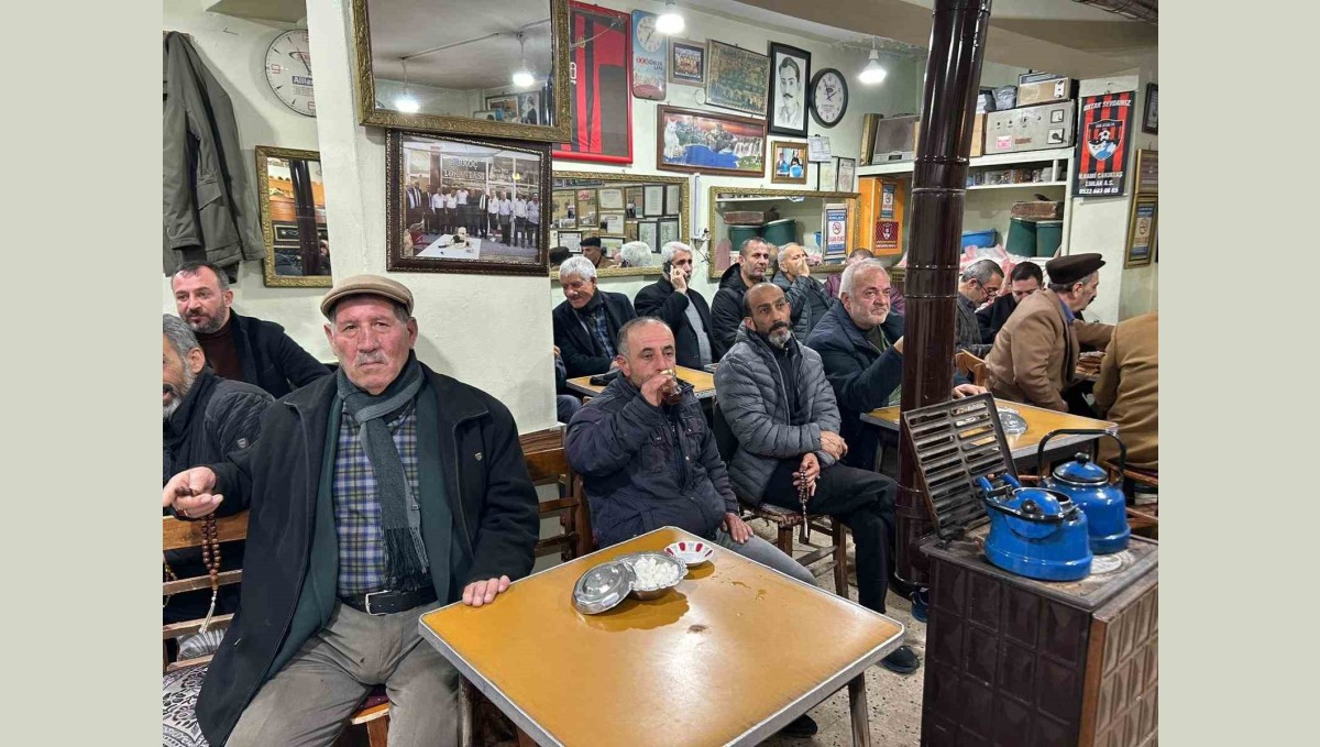 Van'da soba başında 83 yıllık çay geleneği