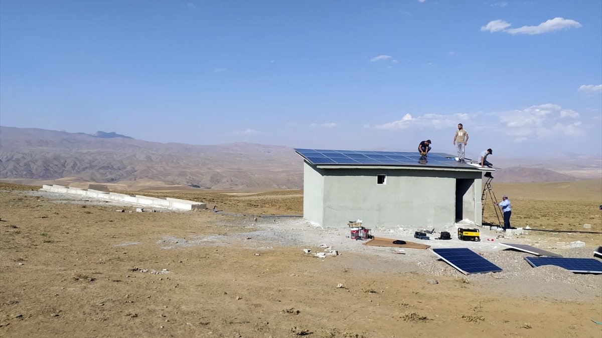 Van'da sondajların enerji ihtiyaçları güneş panellerinden karşılanıyor