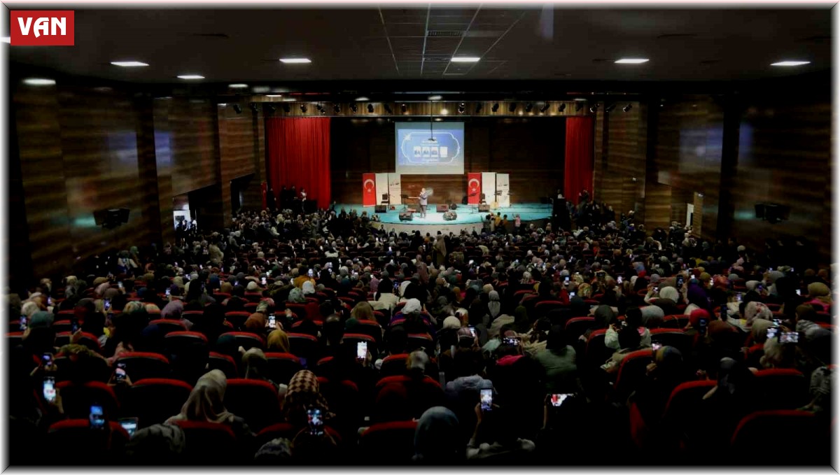 Van'da Sonsuzluk Kervanı programına yoğun katılım