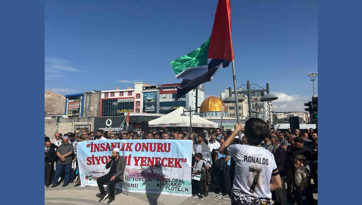 Van'da STK'lardan Küresel Sumud Filosu'na destek